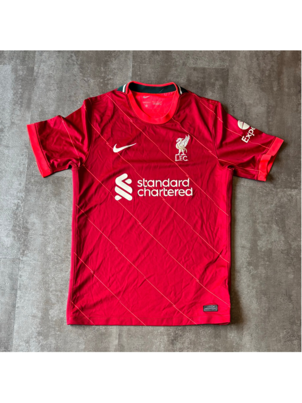 Nike Liverpool Soccer Jersey Men’s Medium 2020/2021 Kit